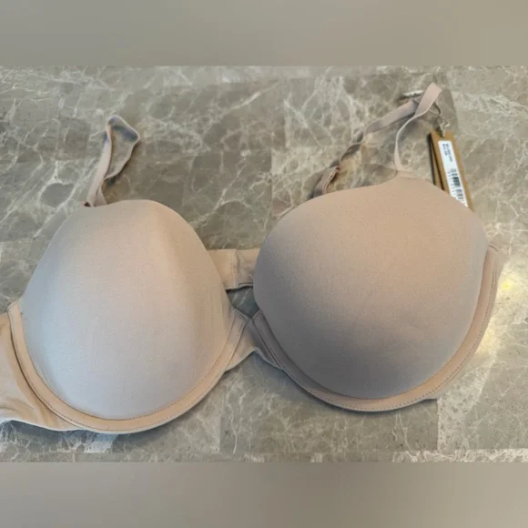 SKIMS FITS EVERYBODY PUSH-UP BRA - Picture 3 of 13